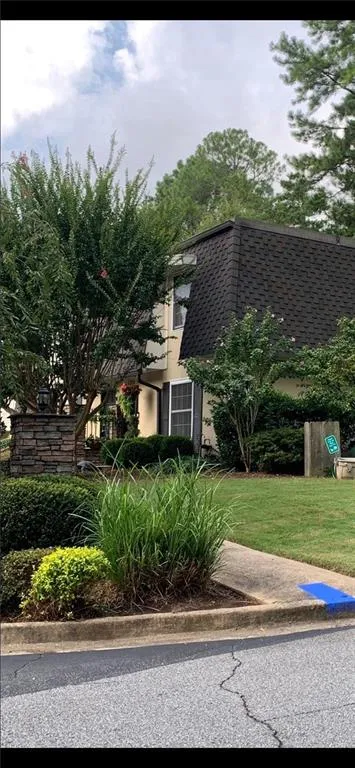 6205 Park Avenue Unit 2, Atlanta, Georgia 30342, 2 Bedrooms Bedrooms, ,1 BathroomBathrooms,Residential,Sold,6205 Park Avenue Unit 2,6762581
