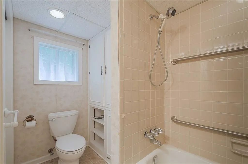 8930 Wedgeway, Sandy Springs, Georgia 30350, 5 Bedrooms Bedrooms, ,4 BathroomsBathrooms,Residential,Sold,8930 Wedgeway,6031554 8930 Wedgeway, Sandy Springs, Georgia 30350, 5 Bedrooms Bedrooms, ,4 BathroomsBathrooms,Residential,Sold,8930 Wedgeway,6031554