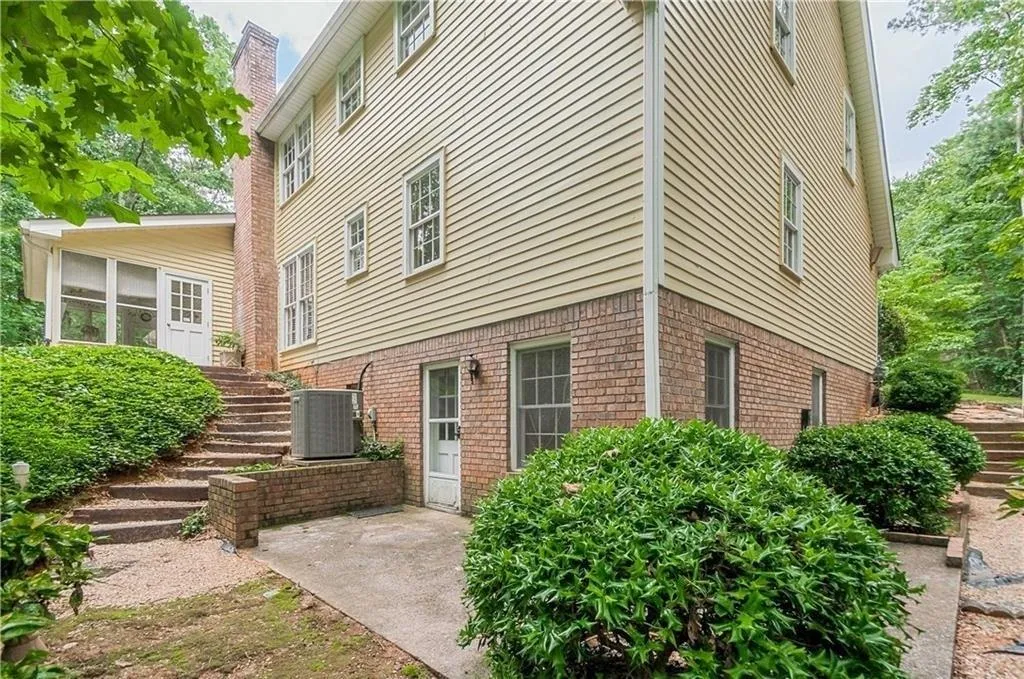 8930 Wedgeway, Sandy Springs, Georgia 30350, 5 Bedrooms Bedrooms, ,4 BathroomsBathrooms,Residential,Sold,8930 Wedgeway,6031554 8930 Wedgeway, Sandy Springs, Georgia 30350, 5 Bedrooms Bedrooms, ,4 BathroomsBathrooms,Residential,Sold,8930 Wedgeway,6031554