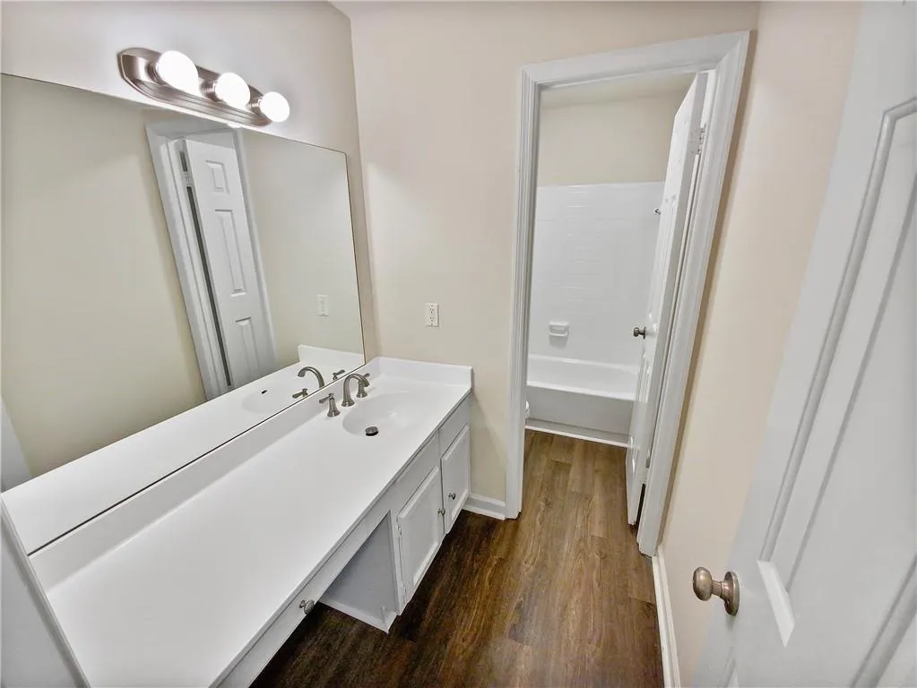 502 Brandywine Circle, Atlanta, Georgia 30350, 3 Bedrooms Bedrooms, ,2 BathroomsBathrooms,Residential,For Sale,502 Brandywine Circle,7428458