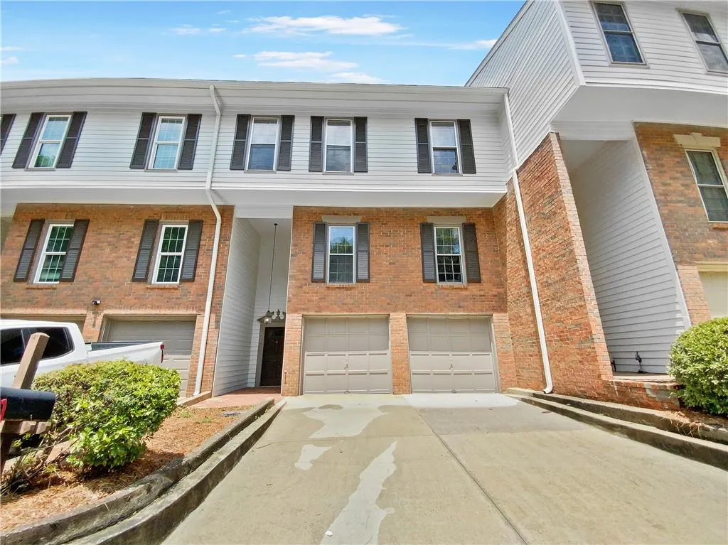502 Brandywine Circle, Atlanta, Georgia 30350, 3 Bedrooms Bedrooms, ,2 BathroomsBathrooms,Residential,For Sale,502 Brandywine Circle,7428458