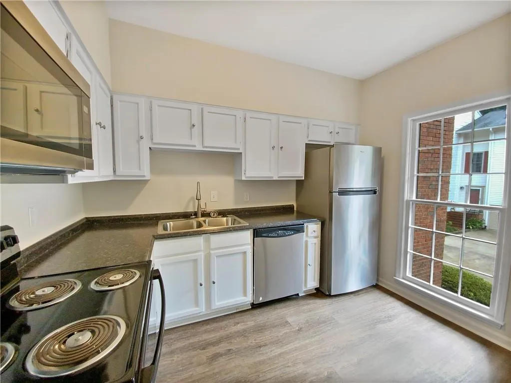 502 Brandywine Circle, Atlanta, Georgia 30350, 3 Bedrooms Bedrooms, ,2 BathroomsBathrooms,Residential,For Sale,502 Brandywine Circle,7428458