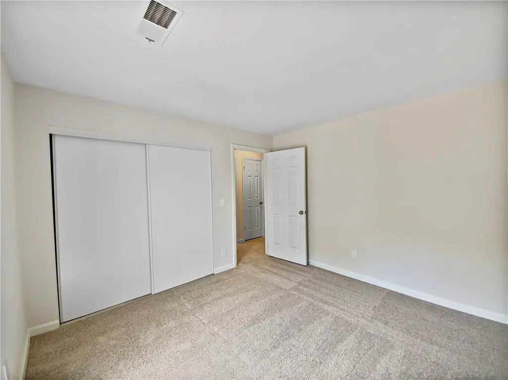 502 Brandywine Circle, Atlanta, Georgia 30350, 3 Bedrooms Bedrooms, ,2 BathroomsBathrooms,Residential,For Sale,502 Brandywine Circle,7428458