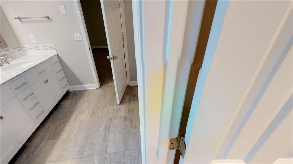 1001 Lancaster Walk, Sandy Springs, Georgia 30328, 4 Bedrooms Bedrooms, ,2 BathroomsBathrooms,Residential,Sold,1001 Lancaster Walk,6041058