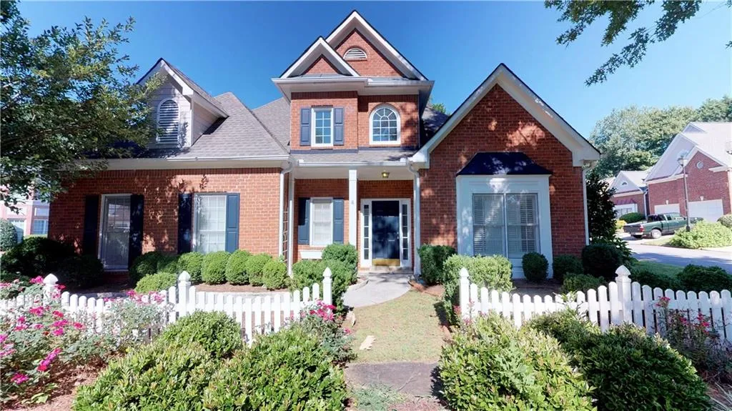 1001 Lancaster Walk, Sandy Springs, Georgia 30328, 4 Bedrooms Bedrooms, ,2 BathroomsBathrooms,Residential,Sold,1001 Lancaster Walk,6041058