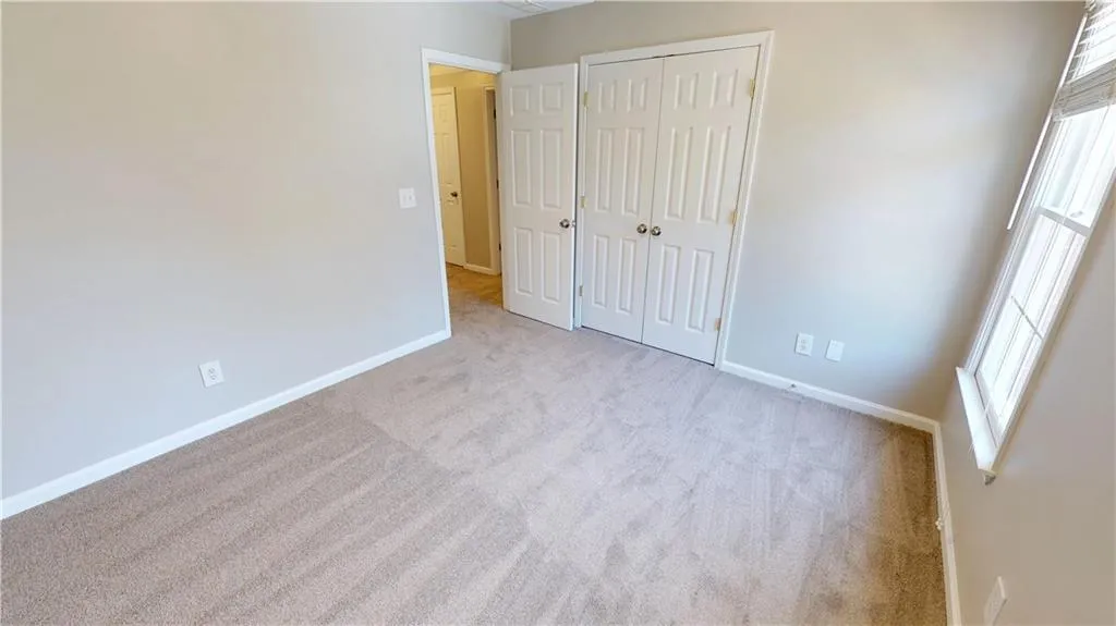 1001 Lancaster Walk, Sandy Springs, Georgia 30328, 4 Bedrooms Bedrooms, ,2 BathroomsBathrooms,Residential,Sold,1001 Lancaster Walk,6041058