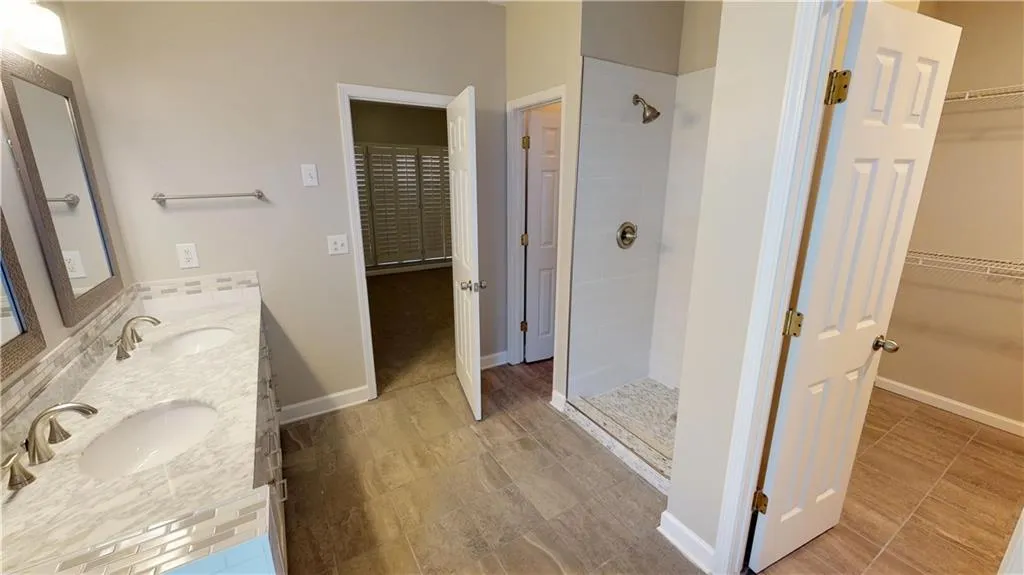 1001 Lancaster Walk, Sandy Springs, Georgia 30328, 4 Bedrooms Bedrooms, ,2 BathroomsBathrooms,Residential,Sold,1001 Lancaster Walk,6041058