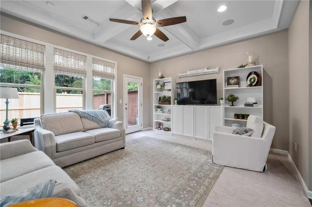 114 Bradford Drive, Atlanta, Georgia 30328, 4 Bedrooms Bedrooms, ,3 BathroomsBathrooms,Residential,Sold,114 Bradford Drive,6832590