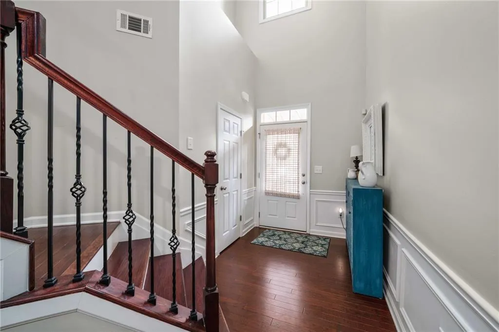 114 Bradford Drive, Atlanta, Georgia 30328, 4 Bedrooms Bedrooms, ,3 BathroomsBathrooms,Residential,Sold,114 Bradford Drive,6832590
