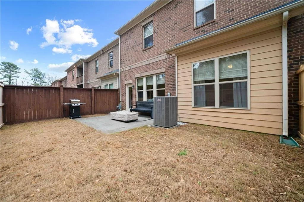 114 Bradford Drive, Atlanta, Georgia 30328, 4 Bedrooms Bedrooms, ,3 BathroomsBathrooms,Residential,Sold,114 Bradford Drive,6832590