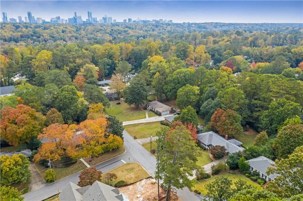 4750 Westfield Drive, Atlanta, Georgia 30342, 5 Bedrooms Bedrooms, ,3 BathroomsBathrooms,Residential,Sold,4750 Westfield Drive,7134351