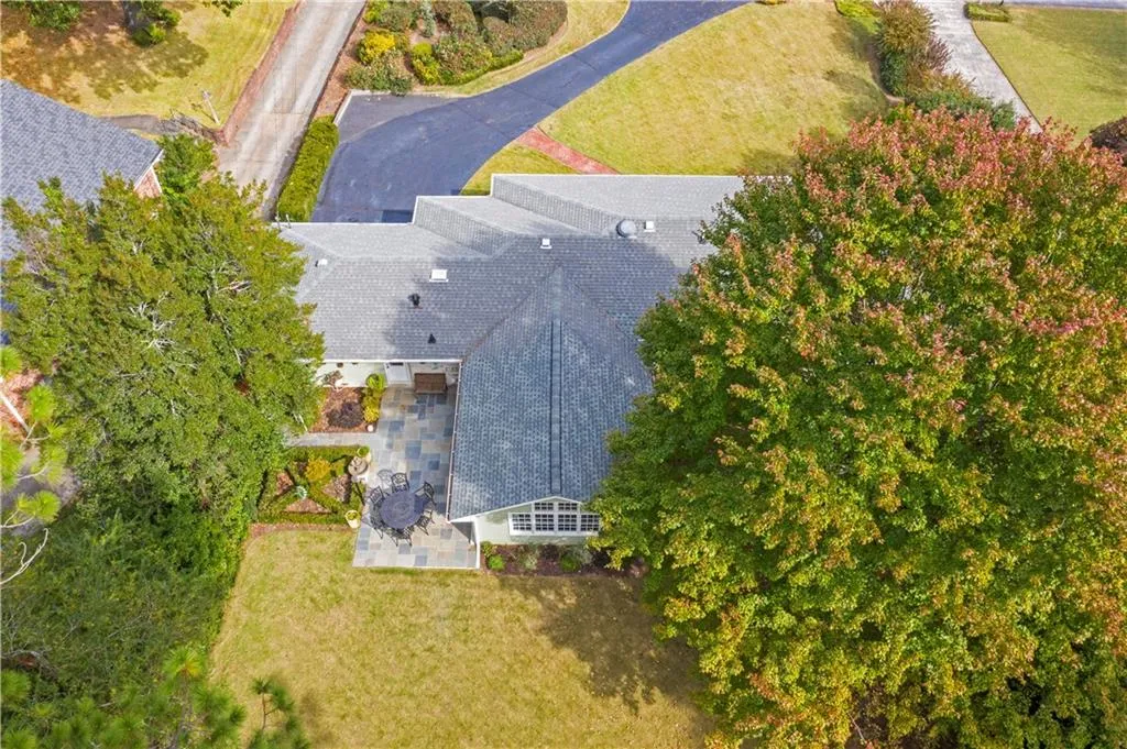 4750 Westfield Drive, Atlanta, Georgia 30342, 5 Bedrooms Bedrooms, ,3 BathroomsBathrooms,Residential,Sold,4750 Westfield Drive,7134351