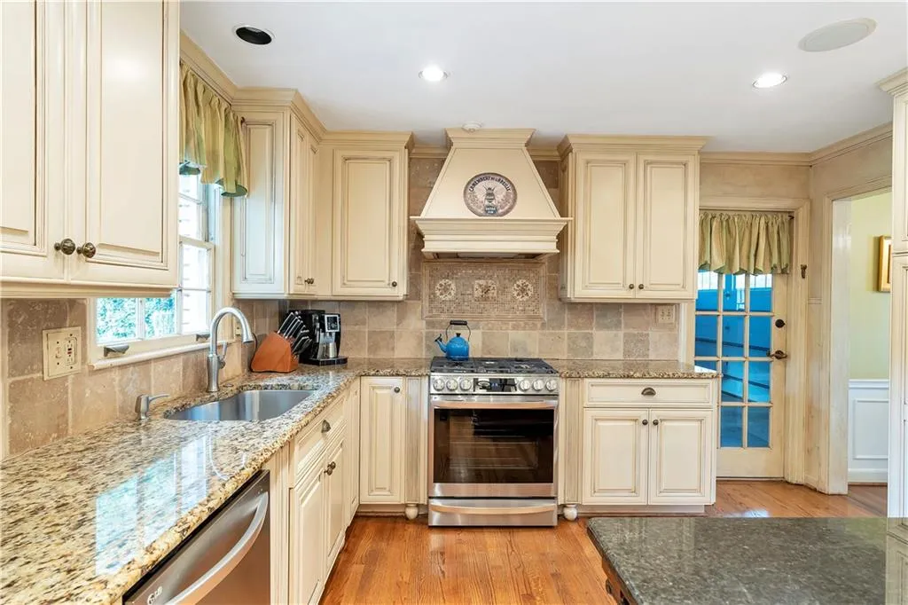 4750 Westfield Drive, Atlanta, Georgia 30342, 5 Bedrooms Bedrooms, ,3 BathroomsBathrooms,Residential,Sold,4750 Westfield Drive,7134351