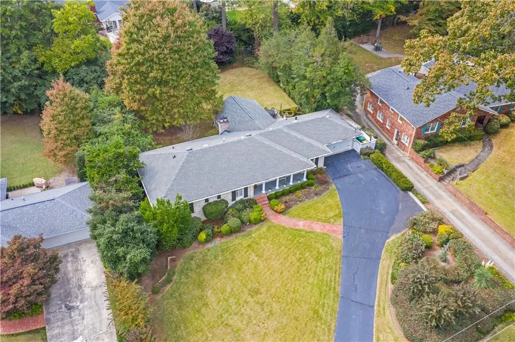 4750 Westfield Drive, Atlanta, Georgia 30342, 5 Bedrooms Bedrooms, ,3 BathroomsBathrooms,Residential,Sold,4750 Westfield Drive,7134351