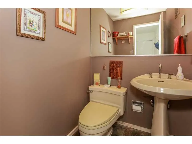 4749 Northside Drive Nw, Atlanta, Georgia 30327, 4 Bedrooms Bedrooms, ,3 BathroomsBathrooms,Residential,Sold,4749 Northside Drive Nw,5363161