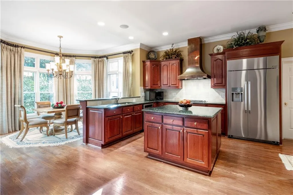 400 Winfield Glen Court, Atlanta, Georgia 30342, 4 Bedrooms Bedrooms, ,3 BathroomsBathrooms,Residential,Sold,400 Winfield Glen Court,7472063