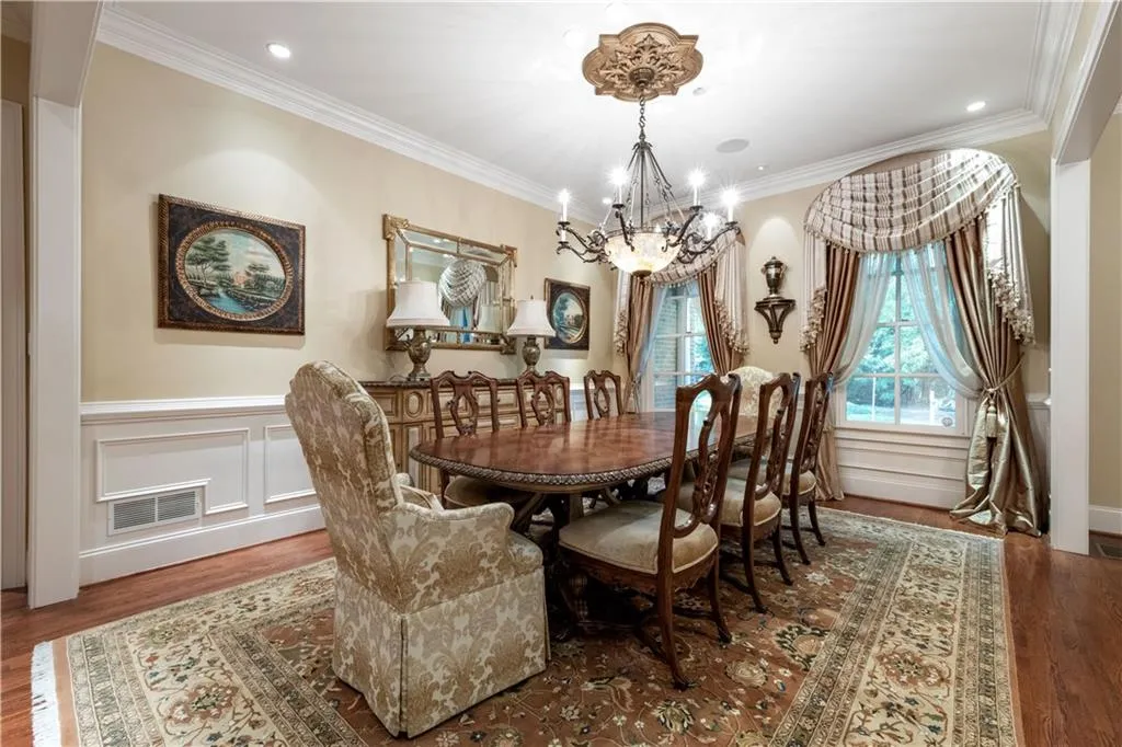 400 Winfield Glen Court, Atlanta, Georgia 30342, 4 Bedrooms Bedrooms, ,3 BathroomsBathrooms,Residential,Sold,400 Winfield Glen Court,7472063