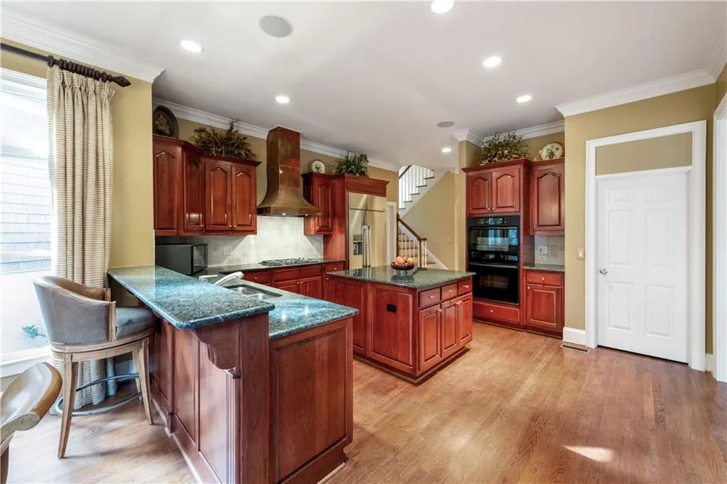 400 Winfield Glen Court, Atlanta, Georgia 30342, 4 Bedrooms Bedrooms, ,3 BathroomsBathrooms,Residential,Sold,400 Winfield Glen Court,7472063