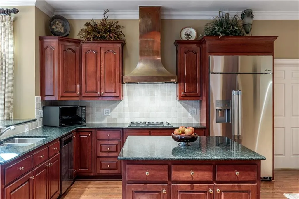 400 Winfield Glen Court, Atlanta, Georgia 30342, 4 Bedrooms Bedrooms, ,3 BathroomsBathrooms,Residential,Sold,400 Winfield Glen Court,7472063