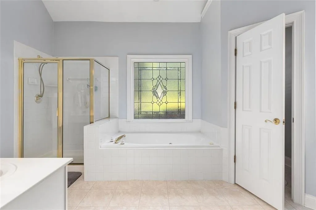 300 Whitley Park Drive, Sandy Springs, Georgia 30350, 4 Bedrooms Bedrooms, ,3 BathroomsBathrooms,Residential,Sold,300 Whitley Park Drive,6922883