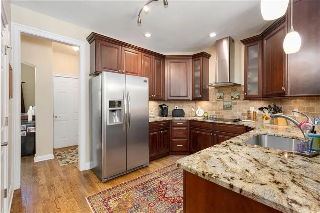 300 Whitley Park Drive, Sandy Springs, Georgia 30350, 4 Bedrooms Bedrooms, ,3 BathroomsBathrooms,Residential,Sold,300 Whitley Park Drive,6922883