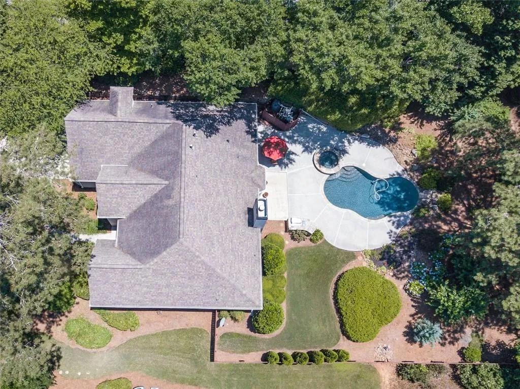 300 Whitley Park Drive, Sandy Springs, Georgia 30350, 4 Bedrooms Bedrooms, ,3 BathroomsBathrooms,Residential,Sold,300 Whitley Park Drive,6922883