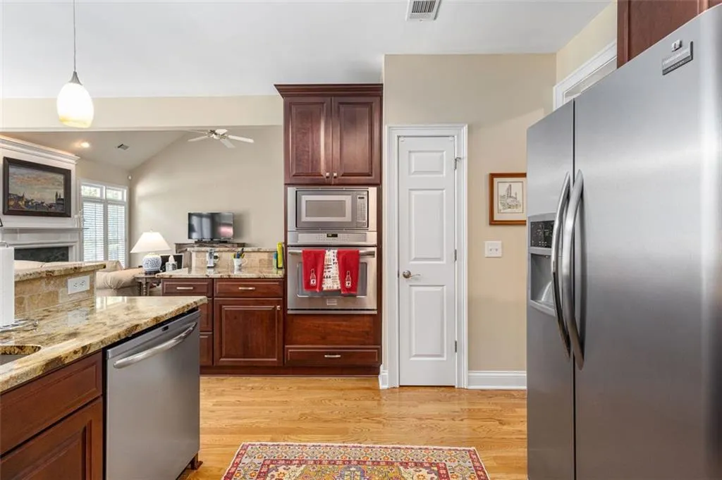 300 Whitley Park Drive, Sandy Springs, Georgia 30350, 4 Bedrooms Bedrooms, ,3 BathroomsBathrooms,Residential,Sold,300 Whitley Park Drive,6922883