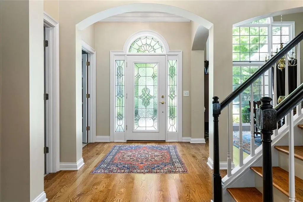 300 Whitley Park Drive, Sandy Springs, Georgia 30350, 4 Bedrooms Bedrooms, ,3 BathroomsBathrooms,Residential,Sold,300 Whitley Park Drive,6922883