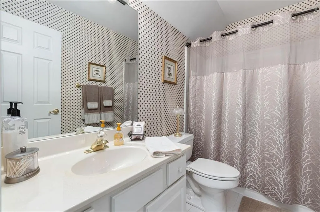 300 Whitley Park Drive, Sandy Springs, Georgia 30350, 4 Bedrooms Bedrooms, ,3 BathroomsBathrooms,Residential,Sold,300 Whitley Park Drive,6922883