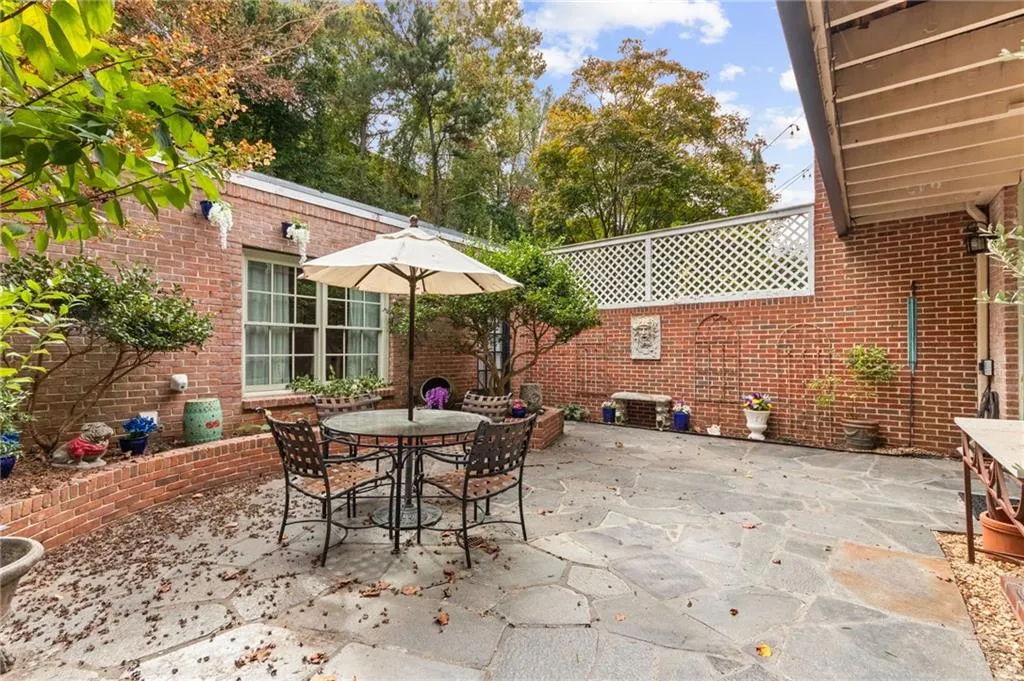 3482 Paces Place Nw Unit 3482, Atlanta, Georgia 30327, 3 Bedrooms Bedrooms, ,3 BathroomsBathrooms,Residential,For Sale,3482 Paces Place Nw Unit 3482,7663845