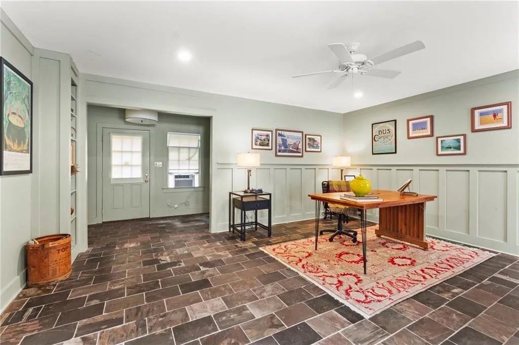 Detached guest suite