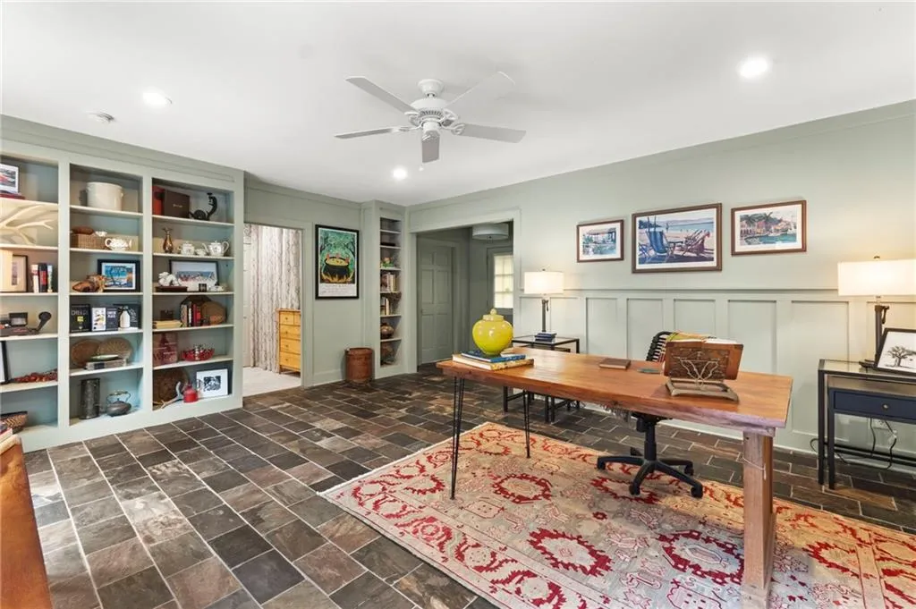 Detached guest suite