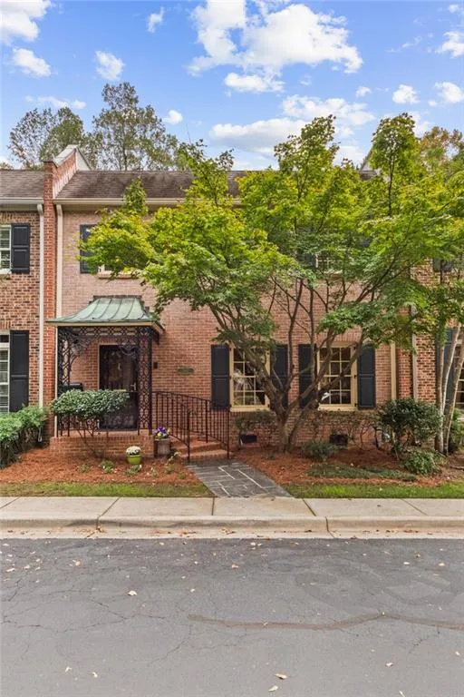 3482 Paces Place Nw Unit 3482, Atlanta, Georgia 30327, 3 Bedrooms Bedrooms, ,3 BathroomsBathrooms,Residential,For Sale,3482 Paces Place Nw Unit 3482,7663845