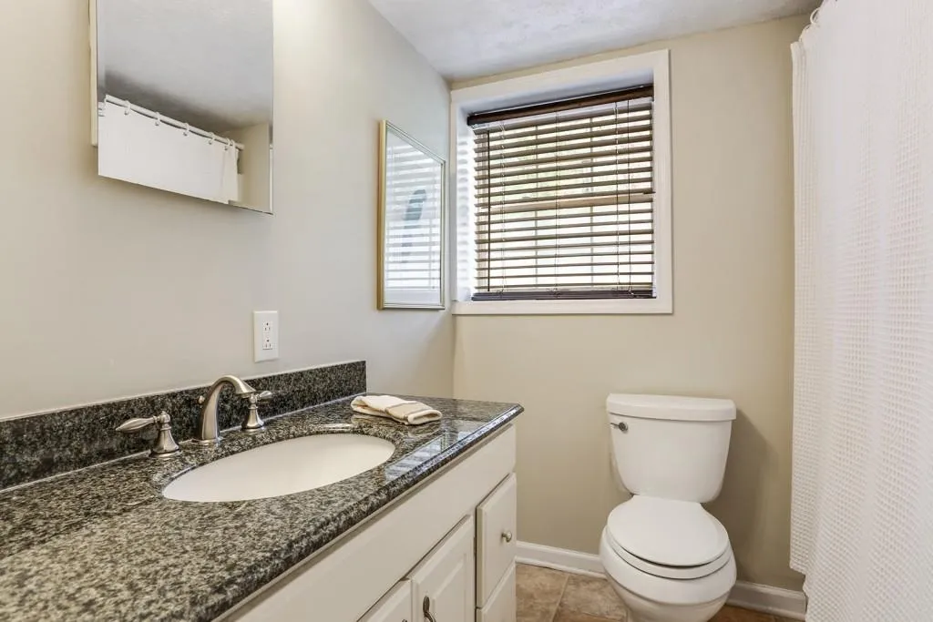 6405 Colebridge Road, Sandy Springs, Georgia 30328, 3 Bedrooms Bedrooms, ,3 BathroomsBathrooms,Residential,Sold,6405 Colebridge Road,5989485