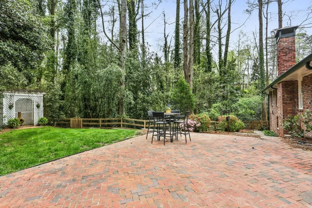 6405 Colebridge Road, Sandy Springs, Georgia 30328, 3 Bedrooms Bedrooms, ,3 BathroomsBathrooms,Residential,Sold,6405 Colebridge Road,5989485