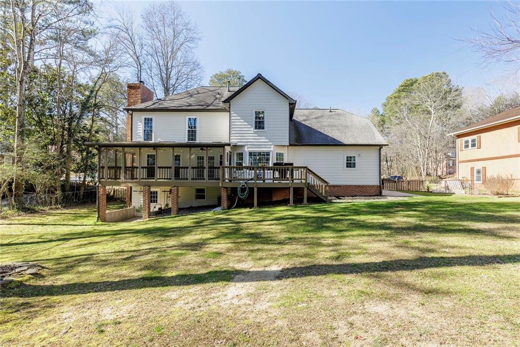 6990 Northgreen Drive, Sandy Springs, Georgia 30328, 4 Bedrooms Bedrooms, ,3 BathroomsBathrooms,Residential,Sold,6990 Northgreen Drive,7330692