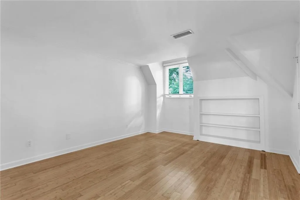 110 Grogans Lake Drive, Sandy Springs, Georgia 30350, 7 Bedrooms Bedrooms, ,4 BathroomsBathrooms,Residential,Sold,110 Grogans Lake Drive,7087879