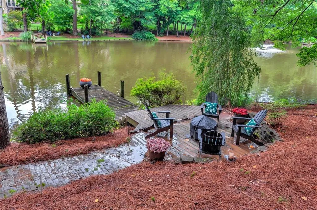 110 Grogans Lake Drive, Sandy Springs, Georgia 30350, 7 Bedrooms Bedrooms, ,4 BathroomsBathrooms,Residential,Sold,110 Grogans Lake Drive,7087879