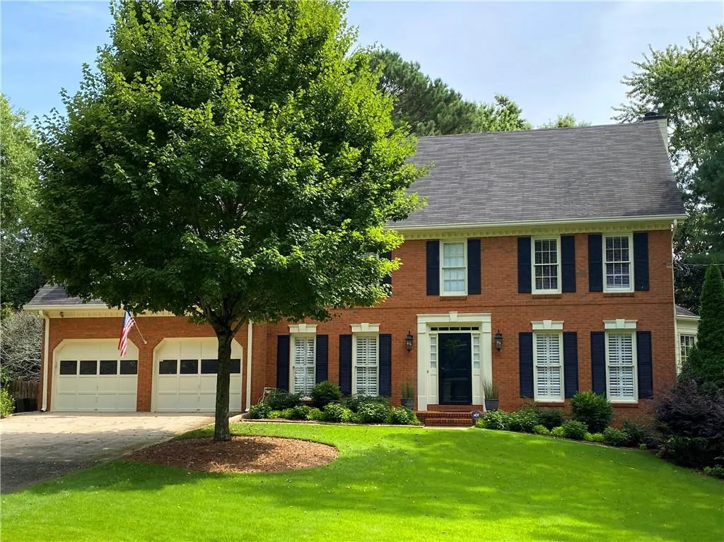 6850 Lisa Lane, Sandy Springs, Georgia 30338, 4 Bedrooms Bedrooms, ,2 BathroomsBathrooms,Residential,Sold,6850 Lisa Lane,6783549
