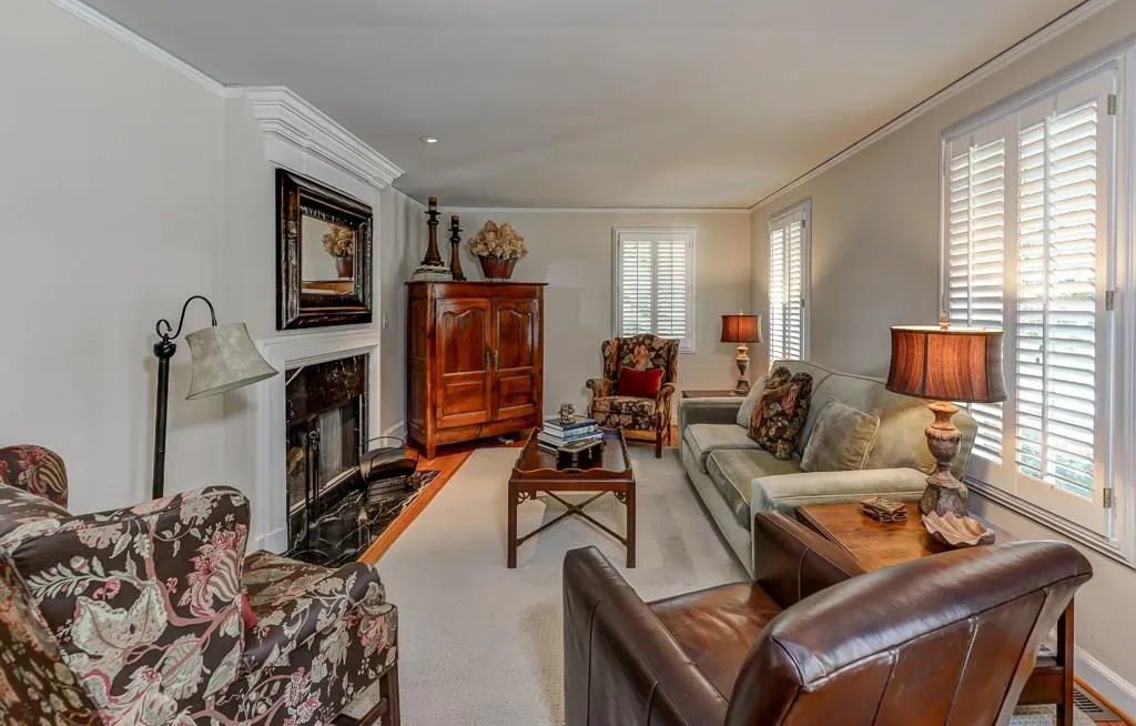 1794 Walthall Drive Nw, Atlanta, Georgia 30318, 3 Bedrooms Bedrooms, ,2 BathroomsBathrooms,Residential,Sold,1794 Walthall Drive Nw,5607650