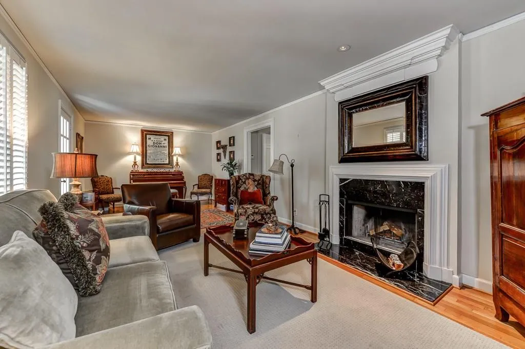 1794 Walthall Drive Nw, Atlanta, Georgia 30318, 3 Bedrooms Bedrooms, ,2 BathroomsBathrooms,Residential,Sold,1794 Walthall Drive Nw,5607650