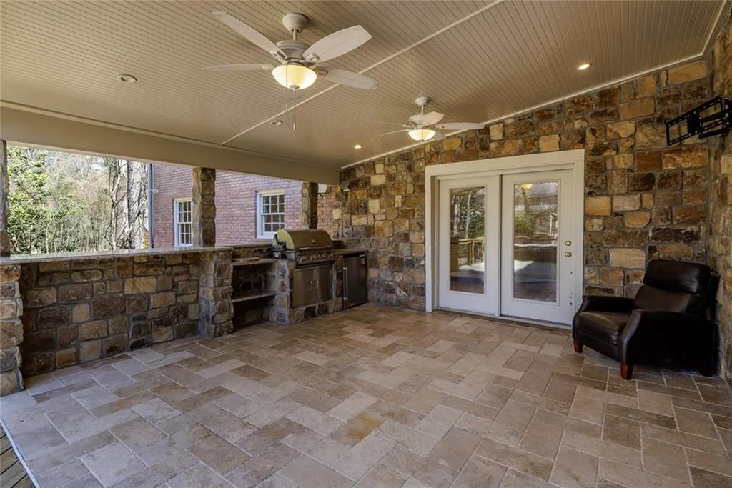 7680 Ryefield Drive, Sandy Springs, Georgia 30350, 6 Bedrooms Bedrooms, ,5 BathroomsBathrooms,Residential,Sold,7680 Ryefield Drive,7182717