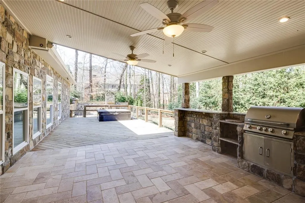 7680 Ryefield Drive, Sandy Springs, Georgia 30350, 6 Bedrooms Bedrooms, ,5 BathroomsBathrooms,Residential,Sold,7680 Ryefield Drive,7182717