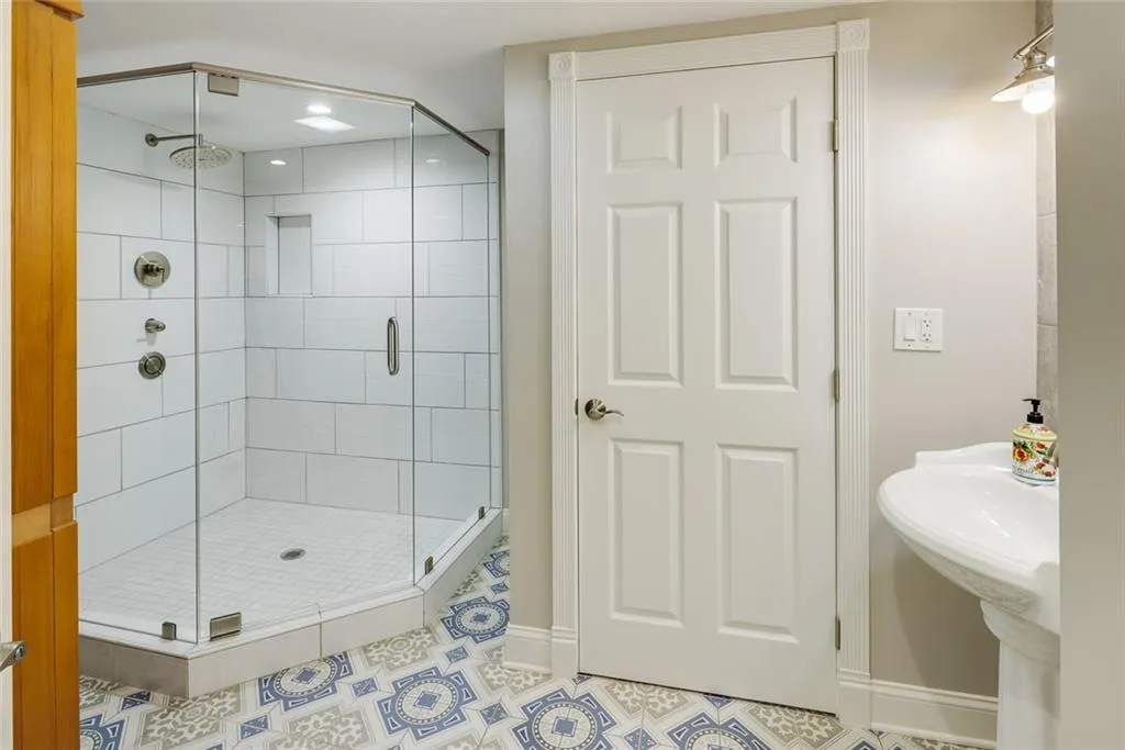 7680 Ryefield Drive, Sandy Springs, Georgia 30350, 6 Bedrooms Bedrooms, ,5 BathroomsBathrooms,Residential,Sold,7680 Ryefield Drive,7182717
