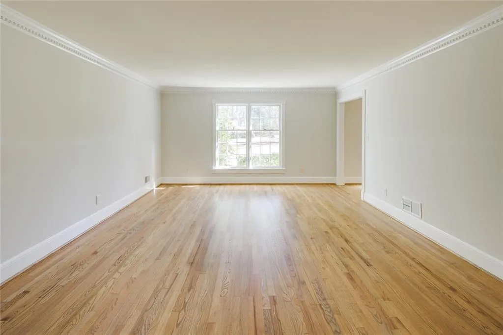 7680 Ryefield Drive, Sandy Springs, Georgia 30350, 6 Bedrooms Bedrooms, ,5 BathroomsBathrooms,Residential,Sold,7680 Ryefield Drive,7182717