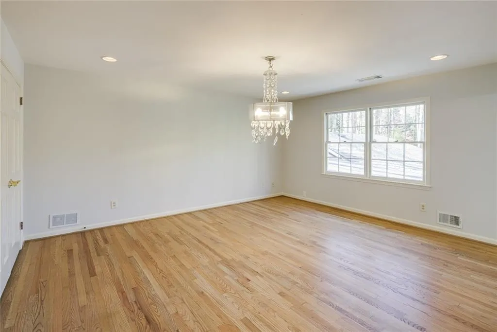7680 Ryefield Drive, Sandy Springs, Georgia 30350, 6 Bedrooms Bedrooms, ,5 BathroomsBathrooms,Residential,Sold,7680 Ryefield Drive,7182717