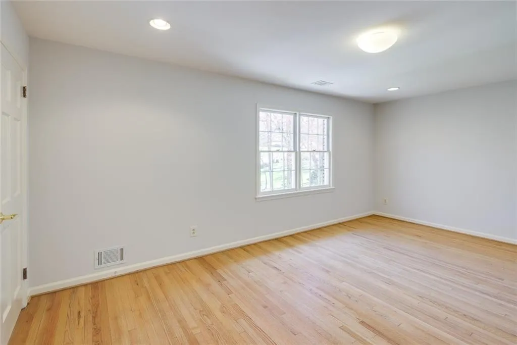 7680 Ryefield Drive, Sandy Springs, Georgia 30350, 6 Bedrooms Bedrooms, ,5 BathroomsBathrooms,Residential,Sold,7680 Ryefield Drive,7182717