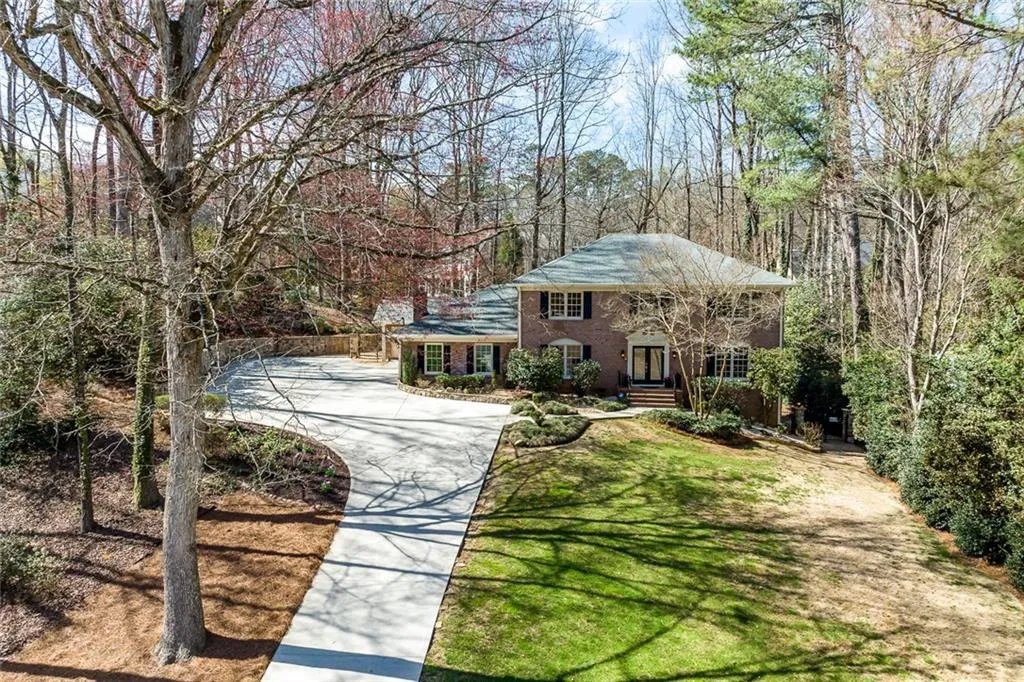 7680 Ryefield Drive, Sandy Springs, Georgia 30350, 6 Bedrooms Bedrooms, ,5 BathroomsBathrooms,Residential,Sold,7680 Ryefield Drive,7182717