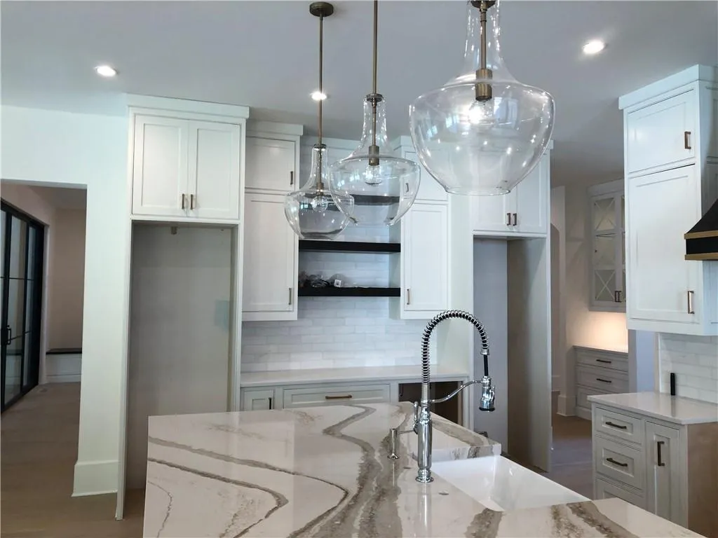 275 Mount Paran Road, Atlanta, Georgia 30327, 5 Bedrooms Bedrooms, ,6 BathroomsBathrooms,Residential,Sold,275 Mount Paran Road,6908331