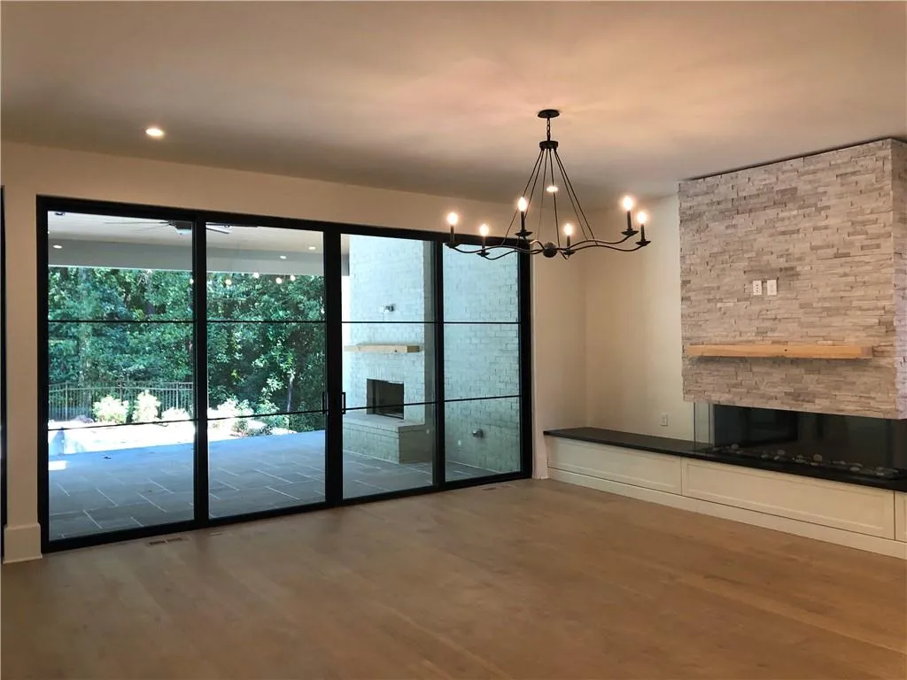 275 Mount Paran Road, Atlanta, Georgia 30327, 5 Bedrooms Bedrooms, ,6 BathroomsBathrooms,Residential,Sold,275 Mount Paran Road,6908331